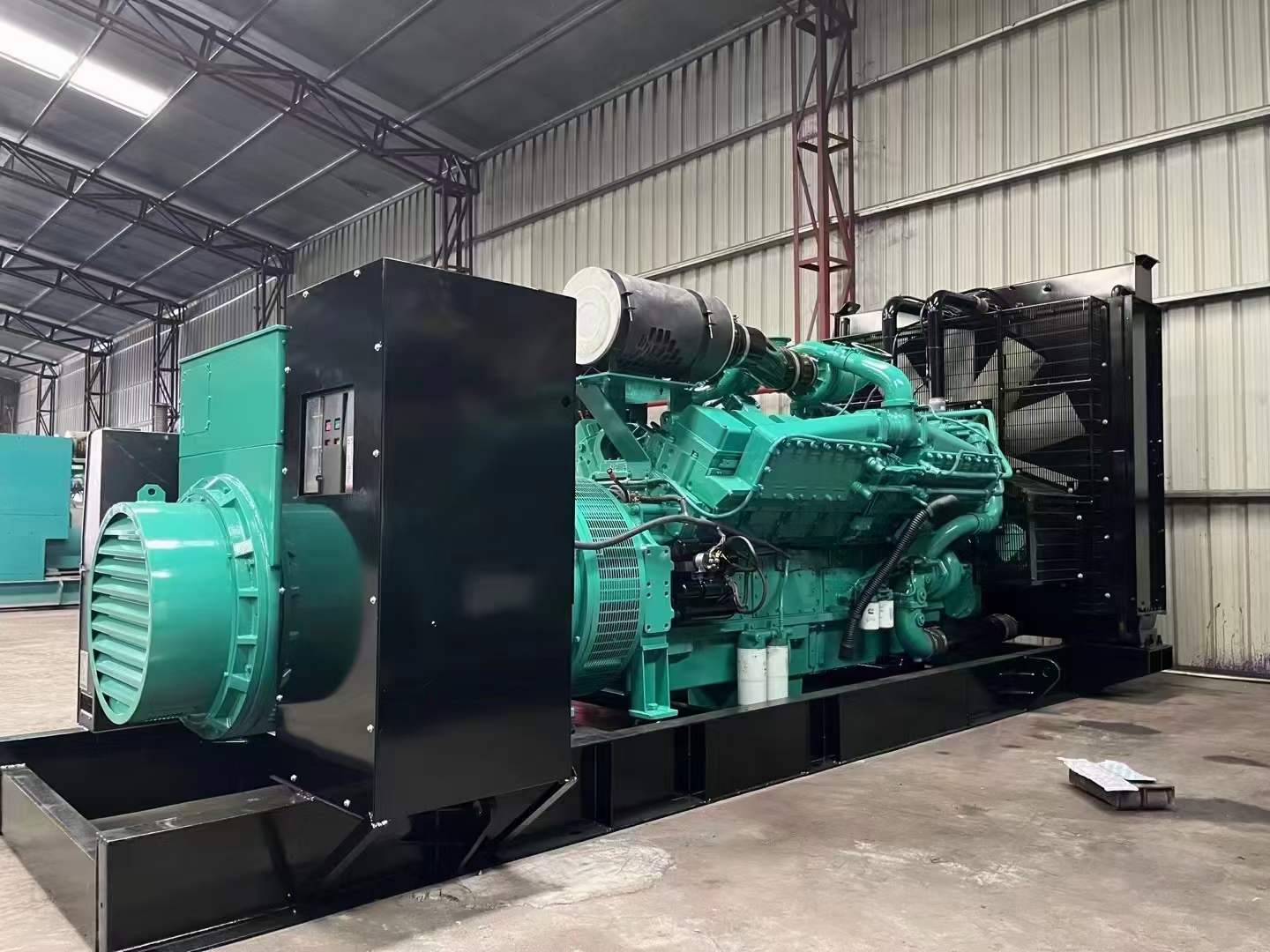 青羊如何降低 800kW 柴油发电机输出电流的波动？
