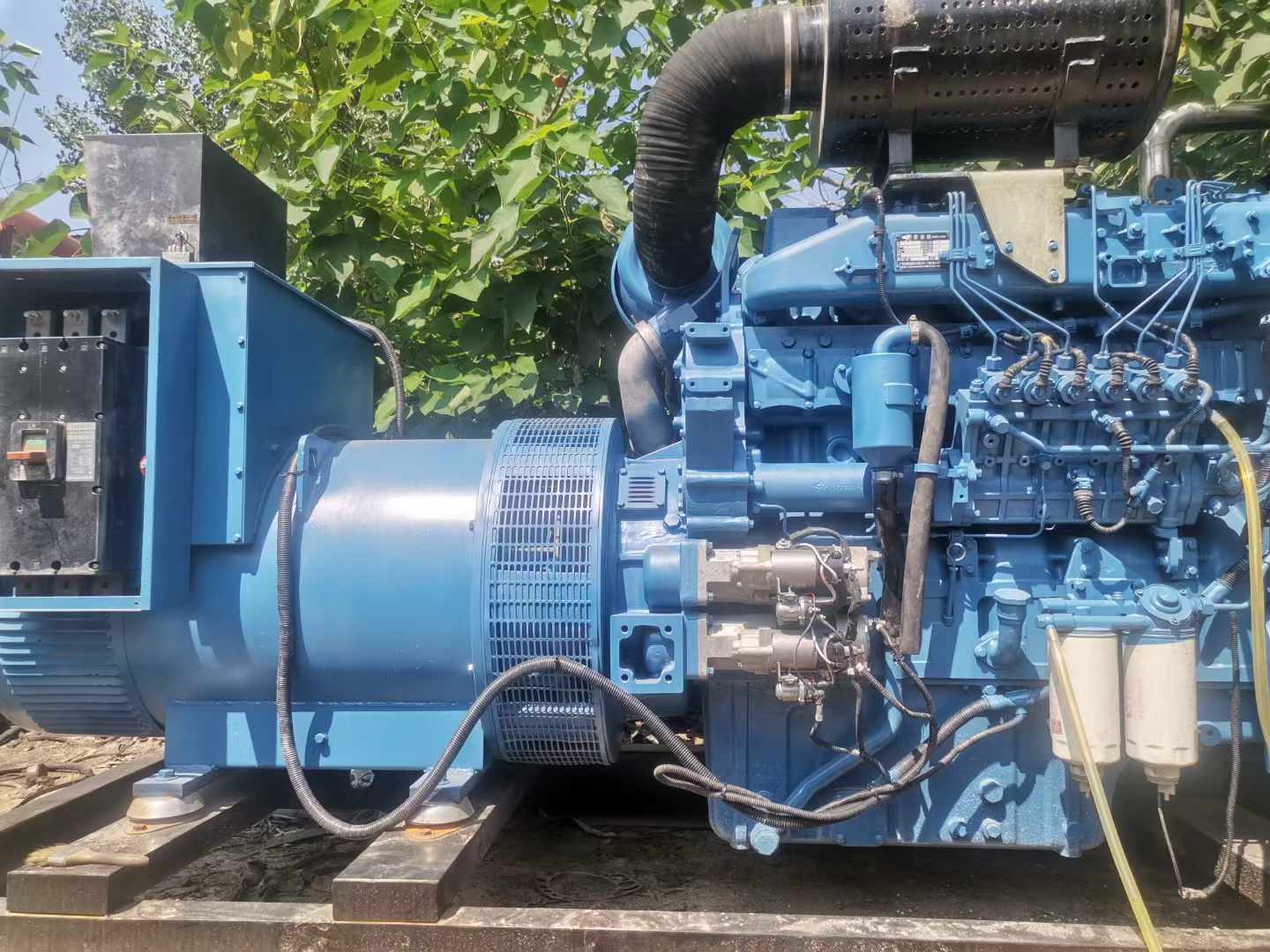青羊详细说明降低 800kW 柴油发电机输出电流波动的方法
