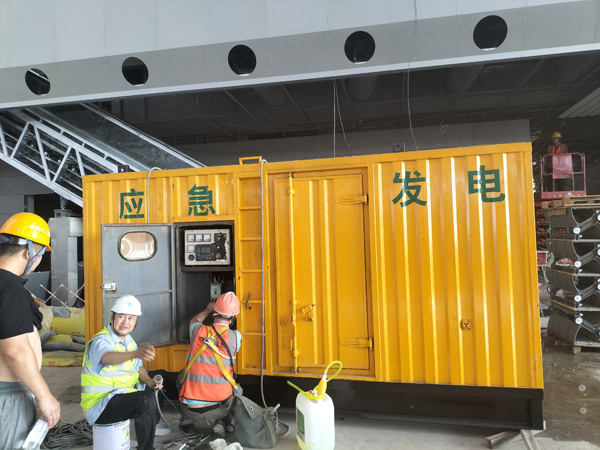 青羊怎样判断空气滤清器是否需要更换？